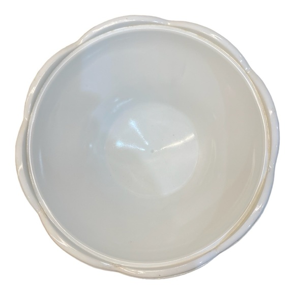 Harvest Milk Glass by Colony. Height: 10 1/4”
Width: 6 7/8” EUC - Picture 4 of 5